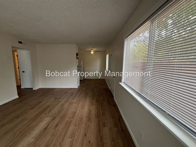 1501 N Edmonds Dr - Photo 2 of 23