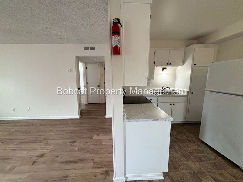 1501 N Edmonds Dr - Photo 5 of 23