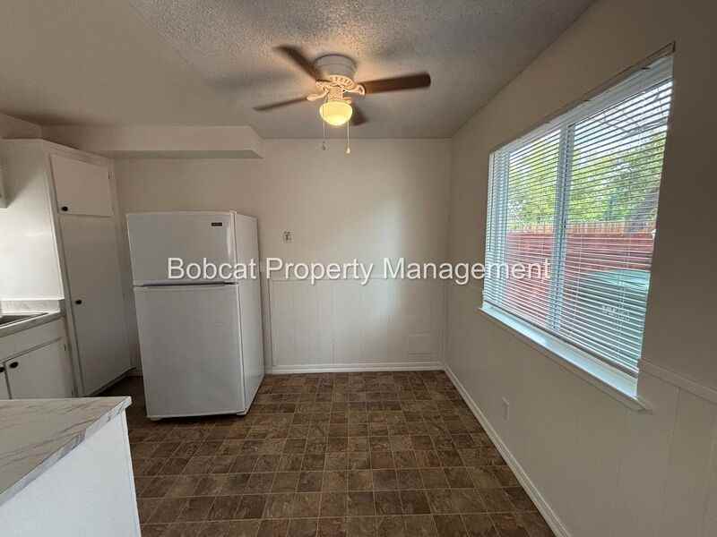 1501 N Edmonds Dr - Photo 6 of 23