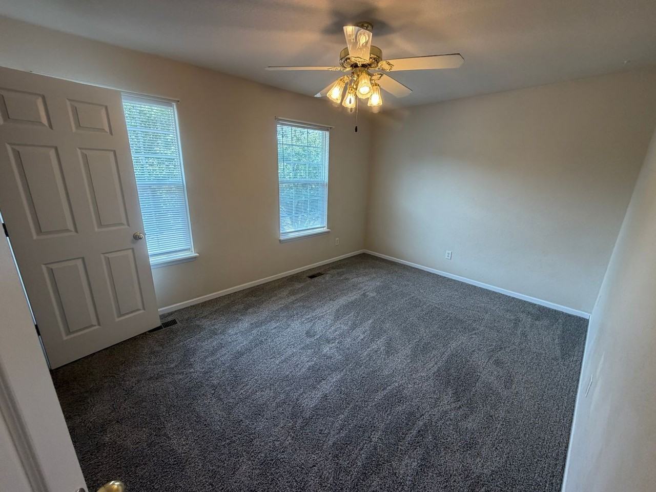 5005 Kirk Hill Rd - Photo 2 of 19