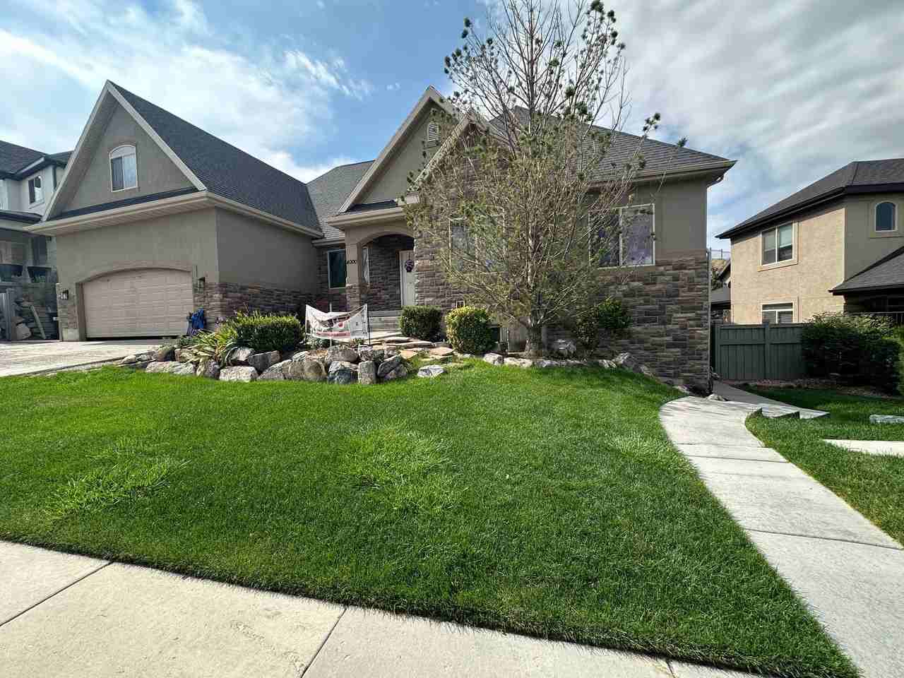 4000 E Mount Airey Dr