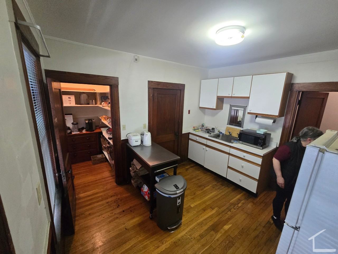Adamson St #1stFL - Photo 5 of 7