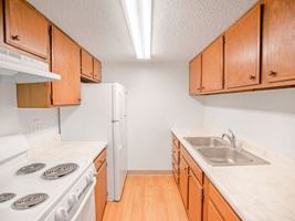 featured image of 605 W 3rd St