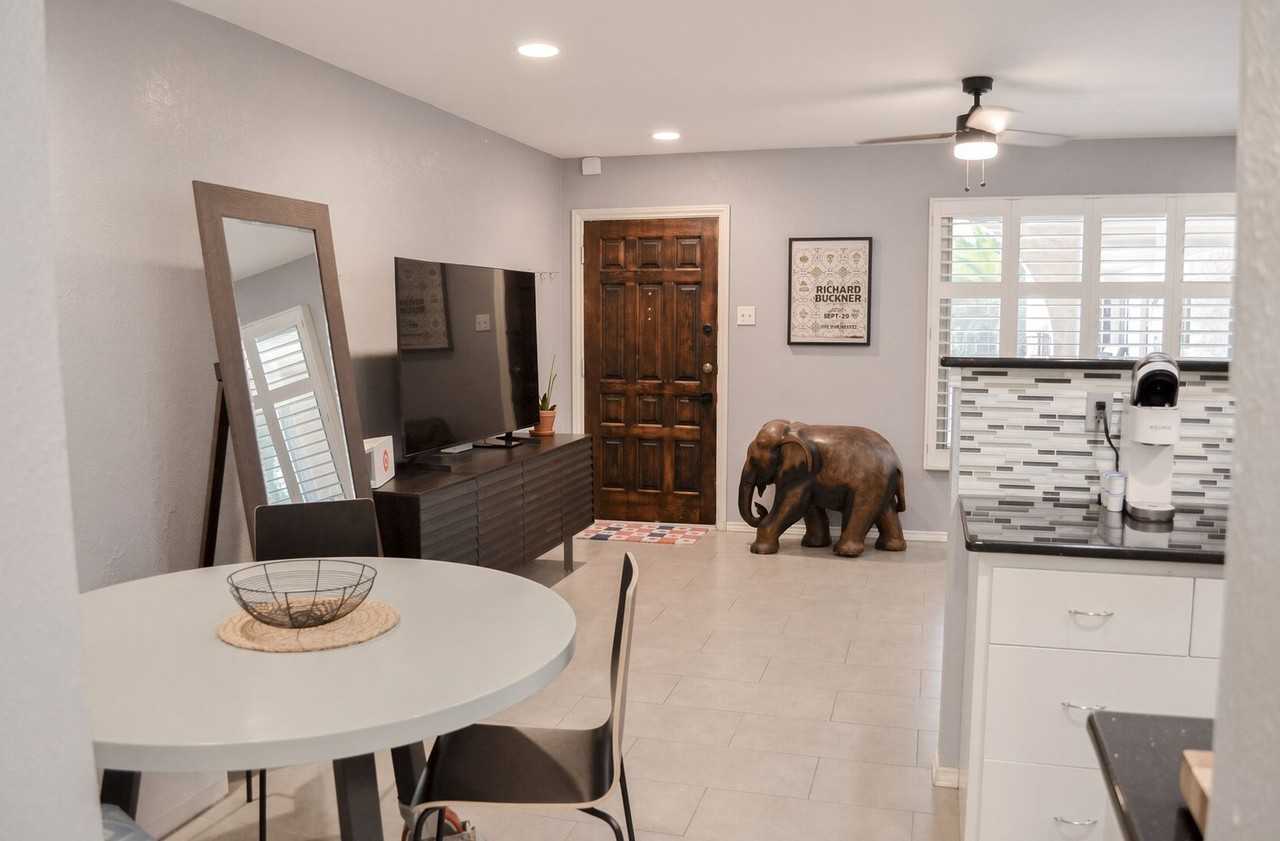 505 W 7th St - Photo 5 of 16