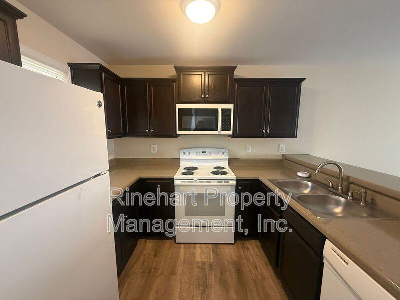 1656 - Photo 5 of 10