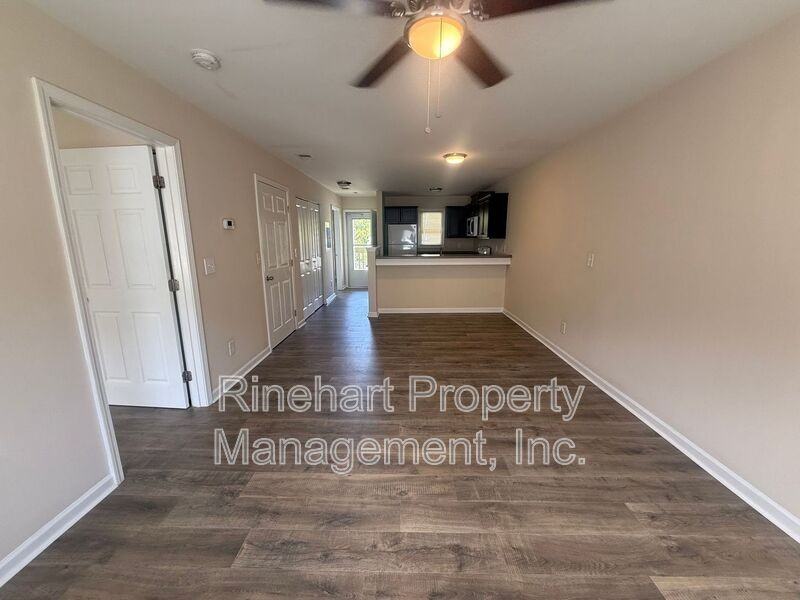 1656 - Photo 7 of 10
