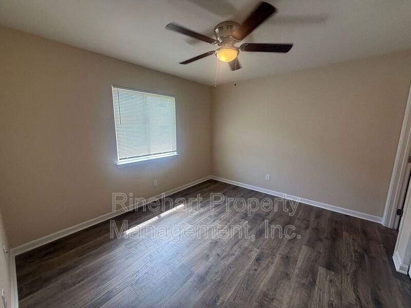1656 - Photo 7 of 9