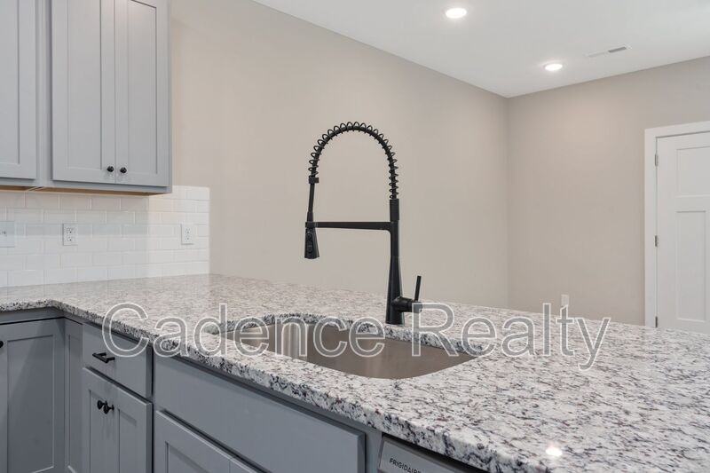 1709 Perimeter Loop - Photo 3 of 50