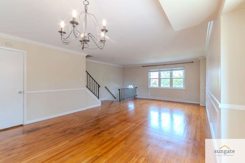 945 Stormont Cir - Photo 6 of 35