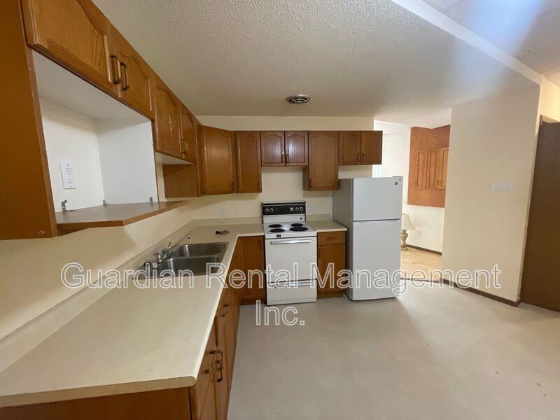 460 Dewe Ave #A - Photo 2 of 16