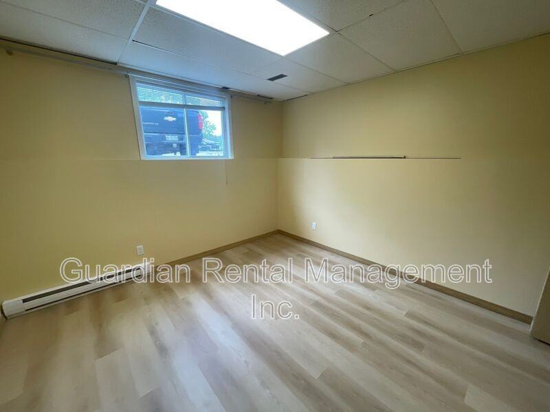 460 Dewe Ave #A - Photo 5 of 16