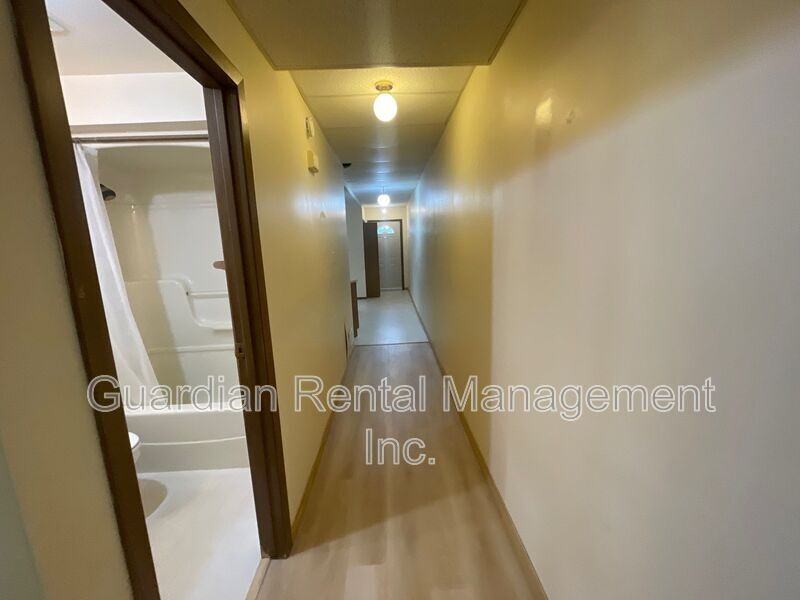 460 Dewe Ave #A - Photo 7 of 16