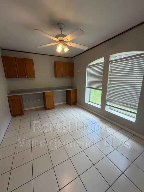 149 Hazel Blvd - Photo 5 of 10