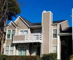 9617 Vinca Cir #E - Photo 1 of 1