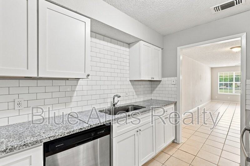 1722 Fitzgerald Ct - Photo 6 of 15
