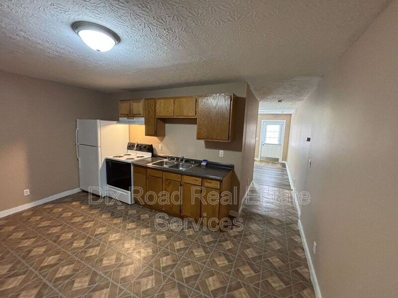 829 Maple Ave #2 - Photo 7 of 15