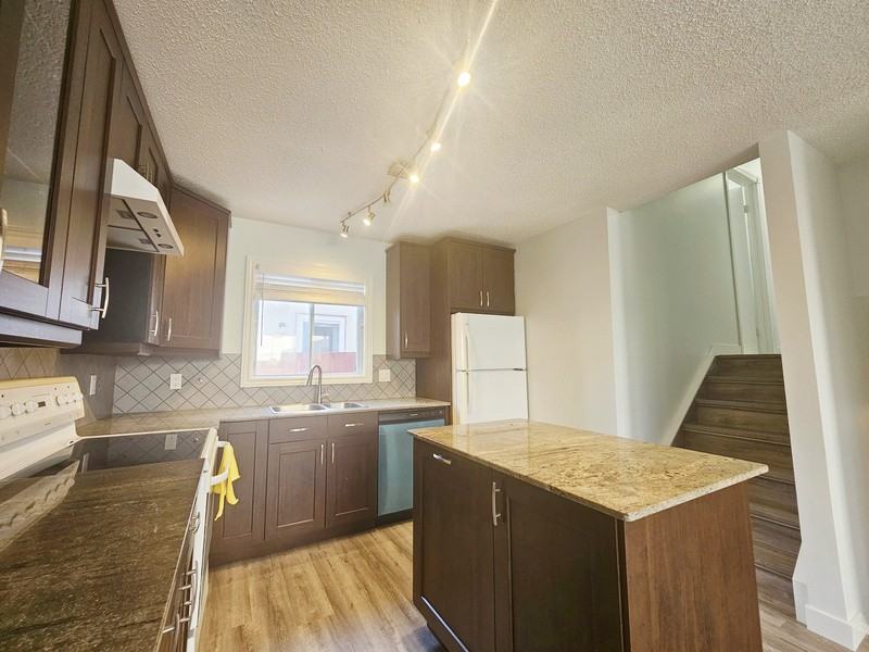 10811 20 Ave Nw Edmonton Ab - Photo 6 of 27
