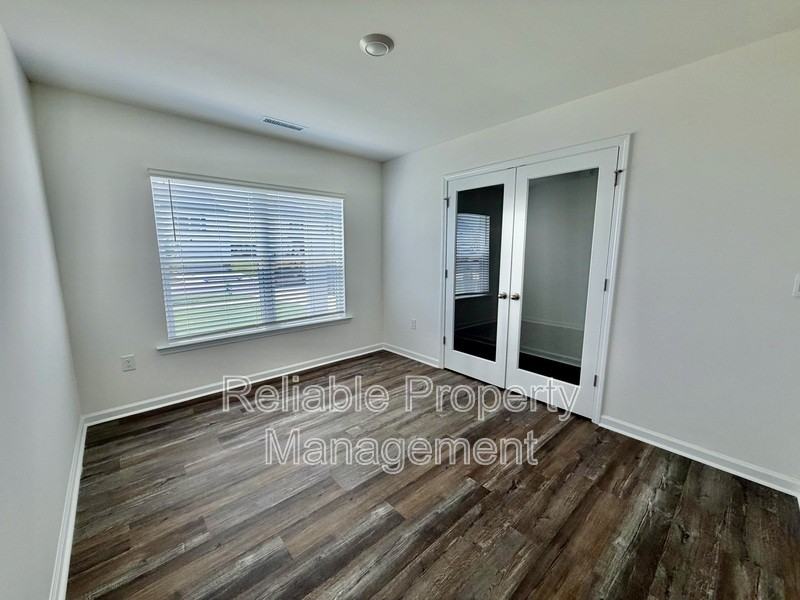 113 Vignette Dr - Photo 2 of 25