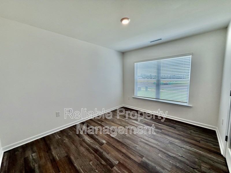 113 Vignette Dr - Photo 4 of 25