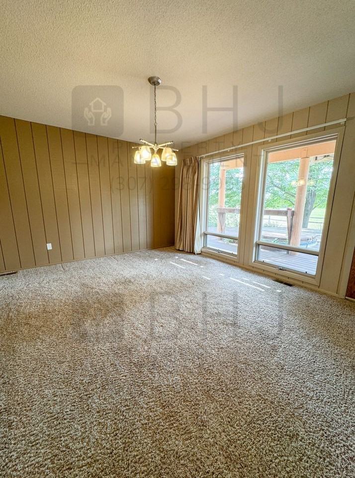21 Mills St - Photo 5 of 50