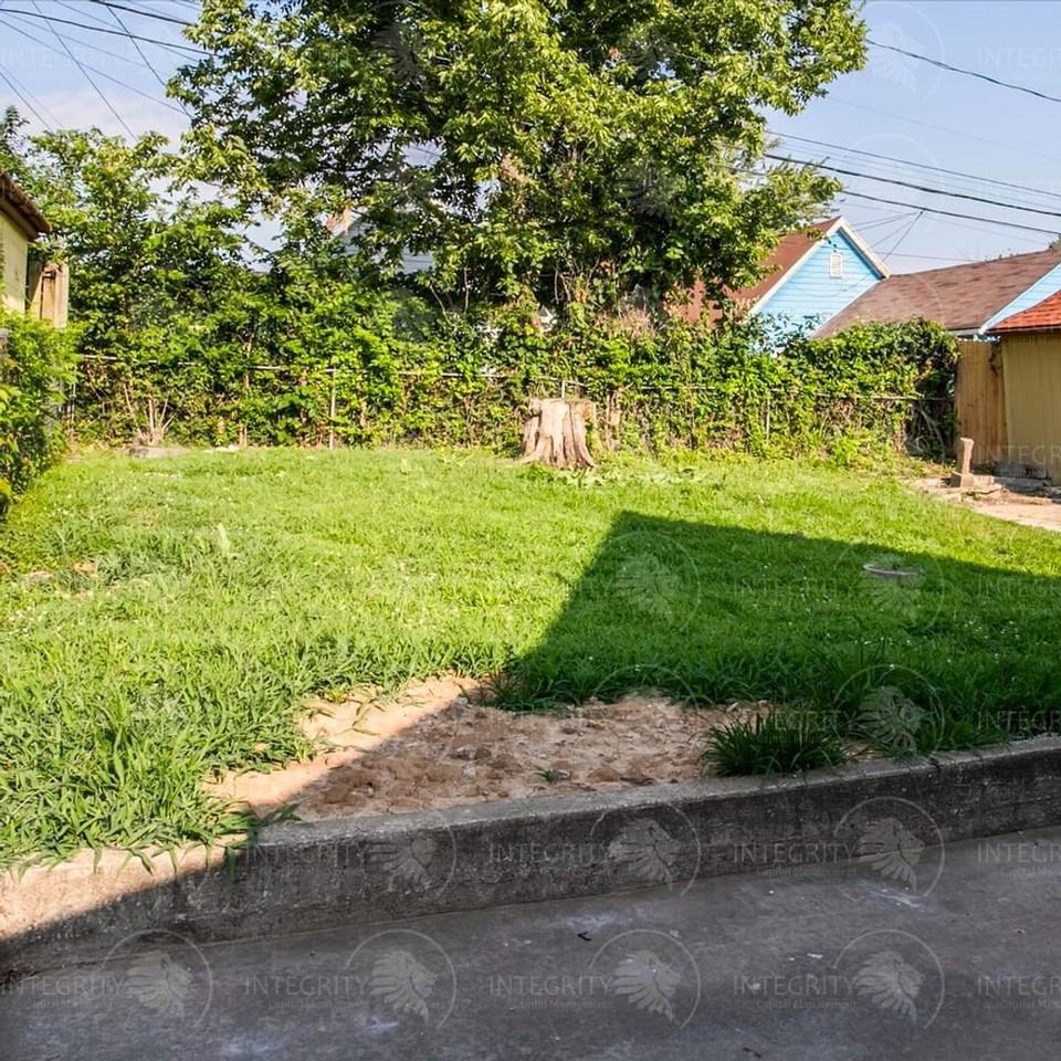 6210 Agnes Ave - Photo 4 of 26