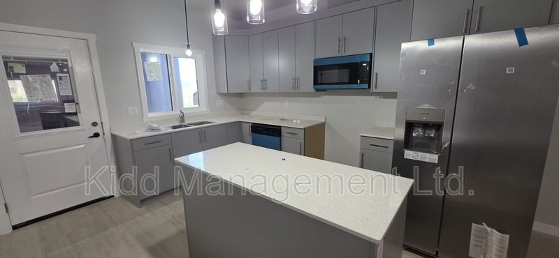 6285 Monterey Rd W - Photo 2 of 9