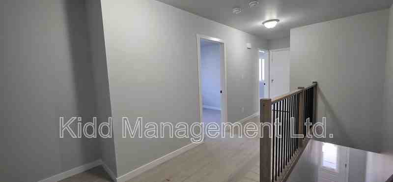 6285 Monterey Rd W - Photo 3 of 9