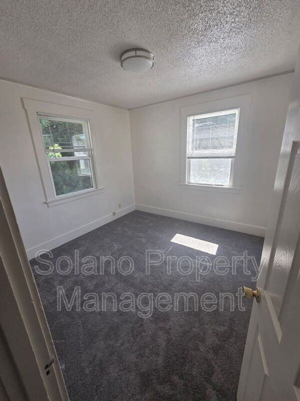 54 B St #54 - Photo 4 of 7