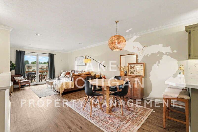 6092 Pebble Dr - Photo 4 of 9