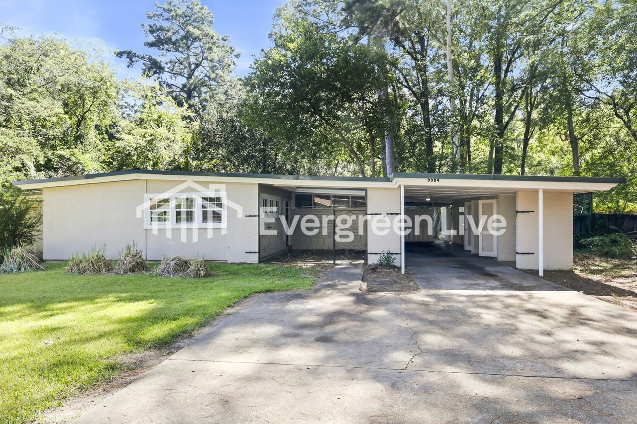 5564 Pine Lane Dr