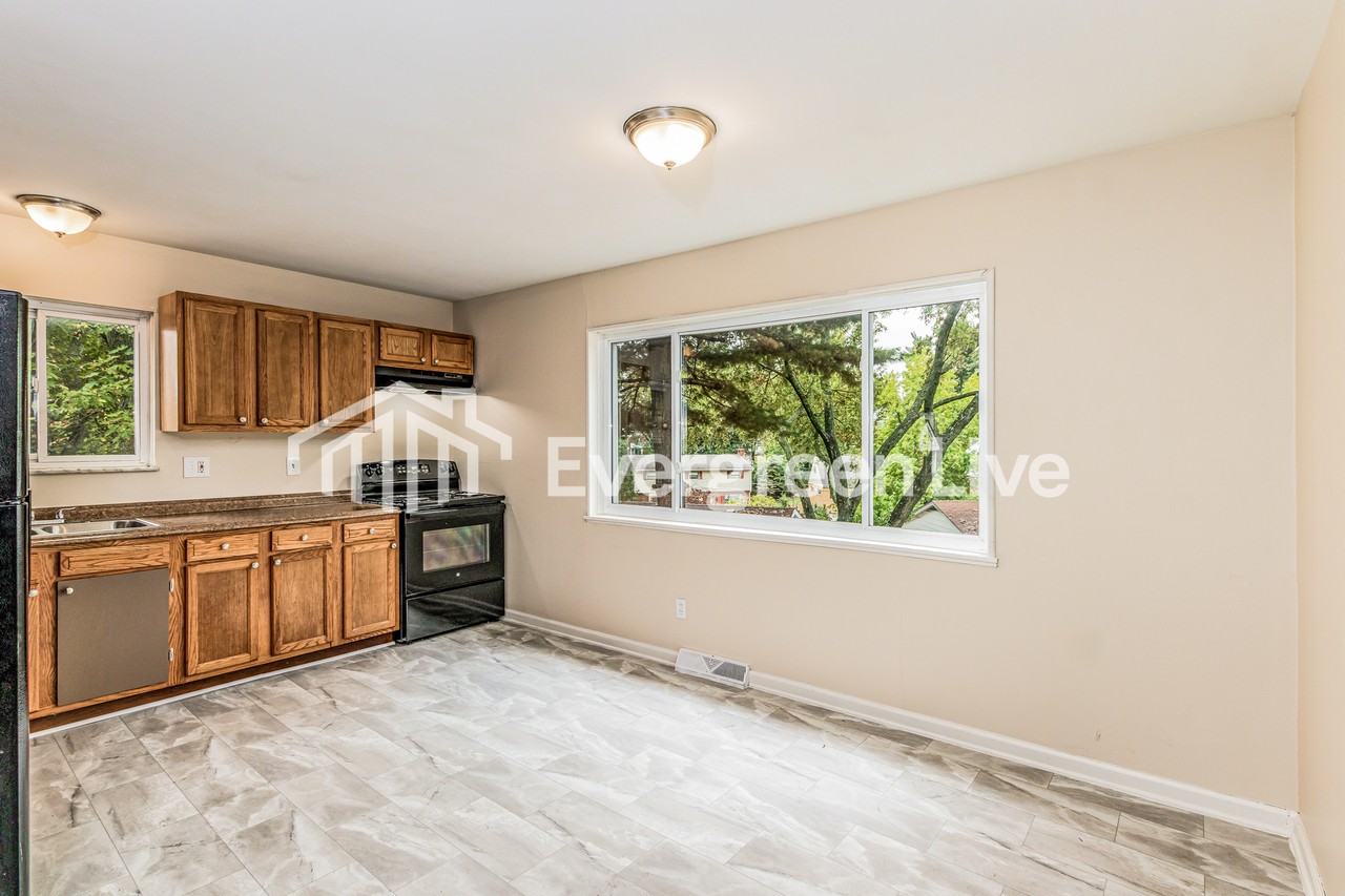 4587 Mystical Rose Ln - Photo 6 of 13