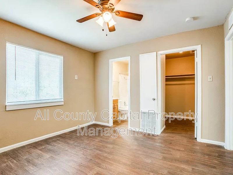 216 Lucas St #2 - Photo 6 of 9
