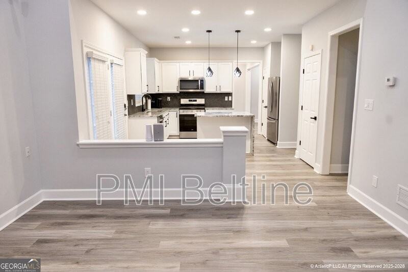 4644 Creekside Cv - Photo 4 of 35