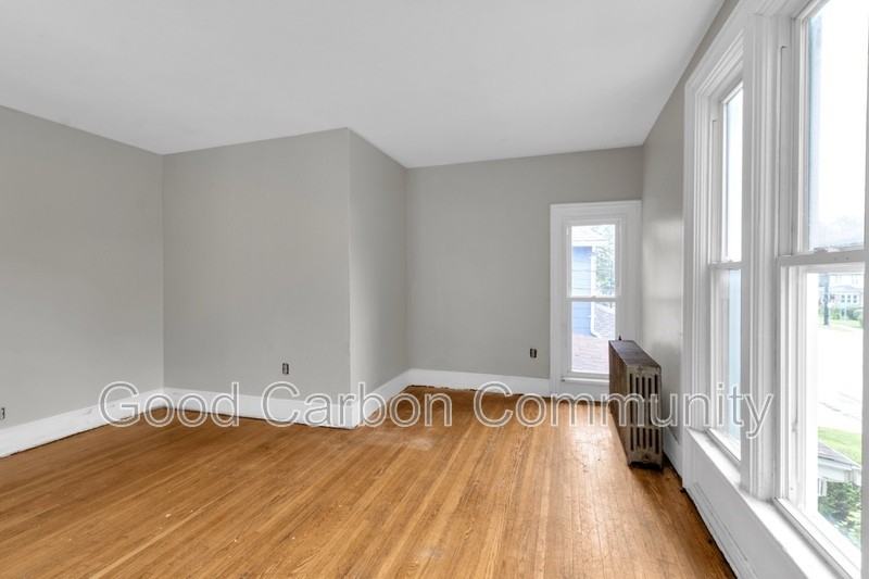 189 West Ave #2 - Photo 3 of 14