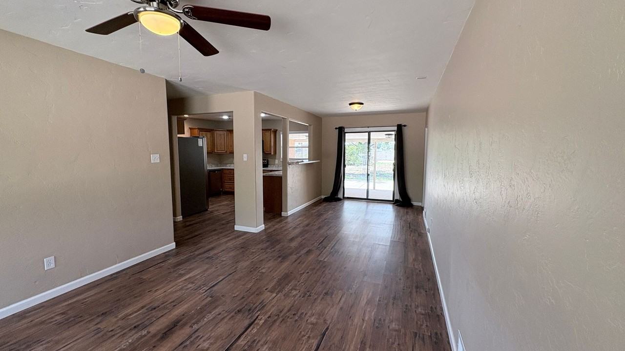 1808 W 3rd St - Photo 3 of 15