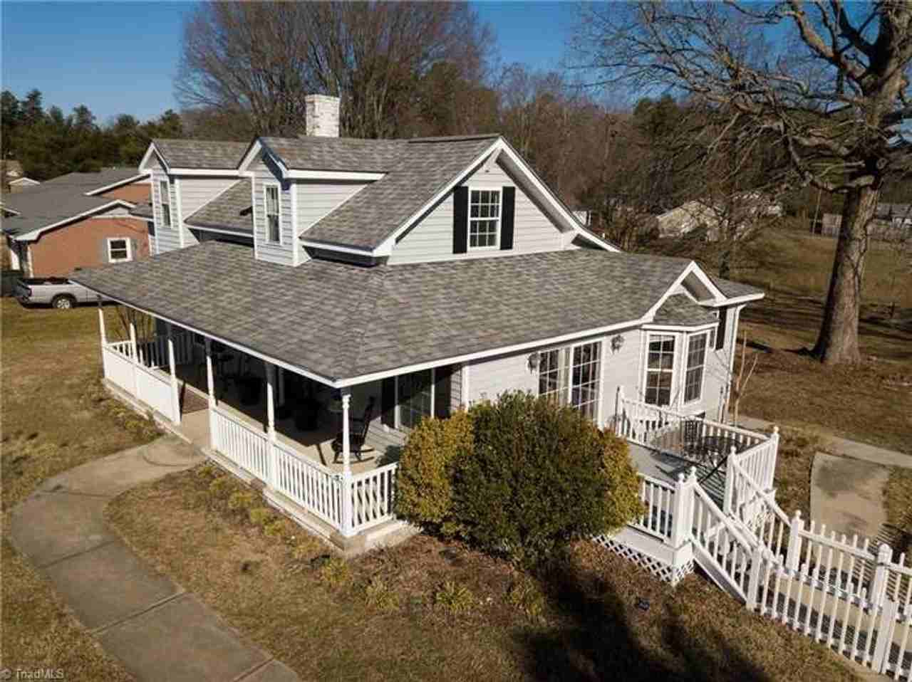 723 Sedge Garden Rd - Photo 2 of 13