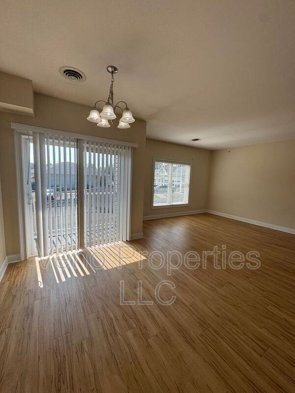 591 Boght Rd #4 - Photo 4 of 17
