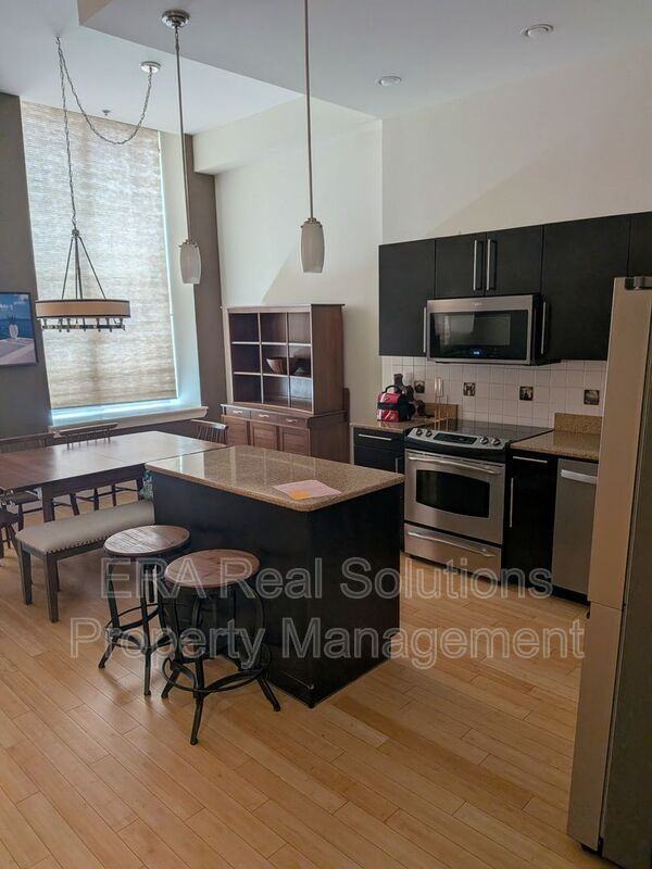 15 W 4th St #305 - Photo 3 of 6