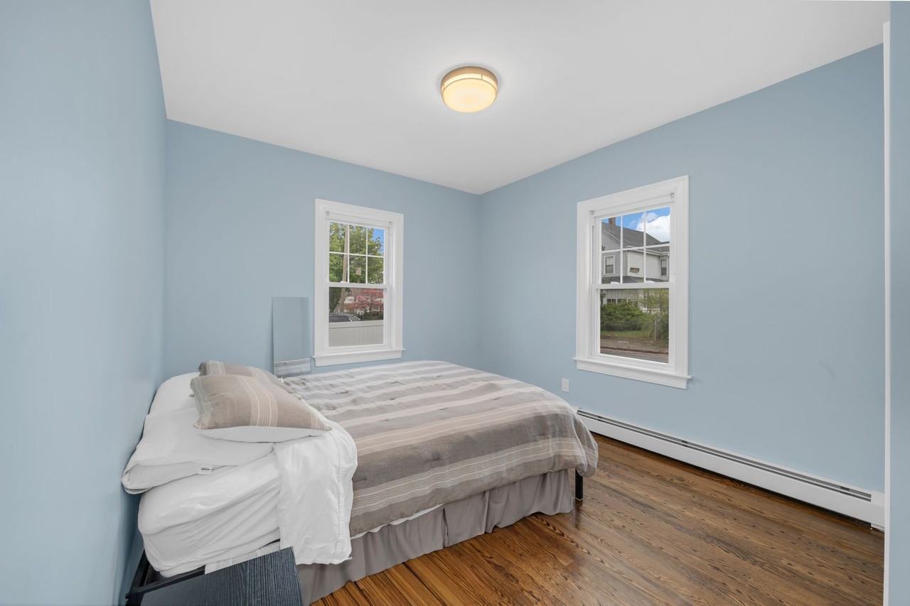72 Main St - Photo 3 of 11
