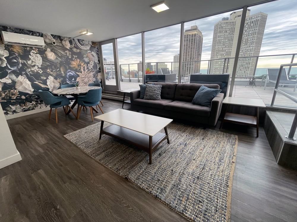 2554 North Clark Street #405 - Photo 6 of 10