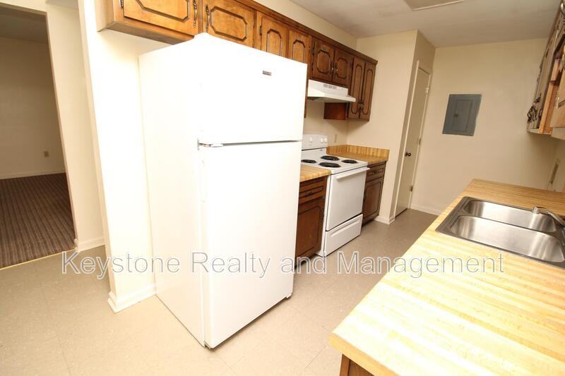 1935 High St #7 - Photo 3 of 5