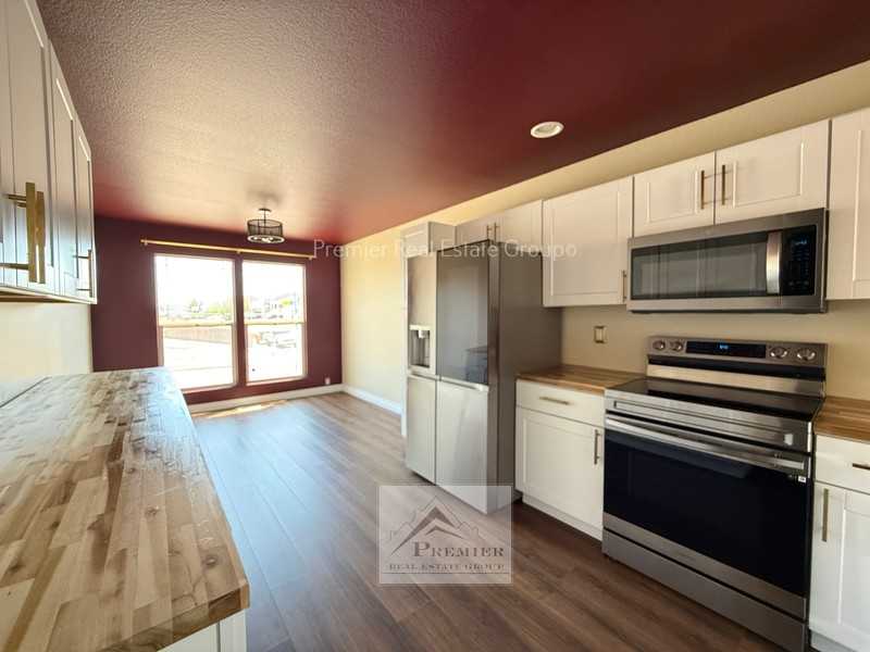 7972 Brocket Ln - Photo 4 of 13