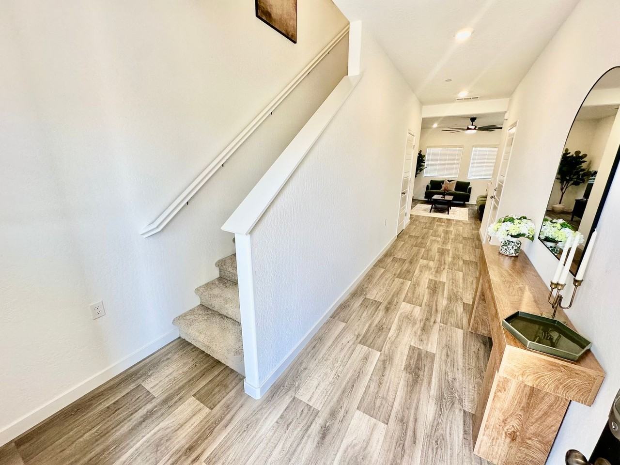 980 980 Rubcom Rd W - Photo 2 of 30
