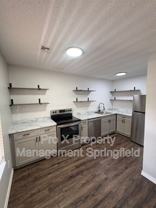 1138 E Walnut St #7 - Photo 1 of 1