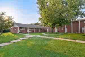 featured image of 2929 E University St #5