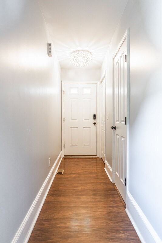 555 N Saylor St - Photo 5 of 38