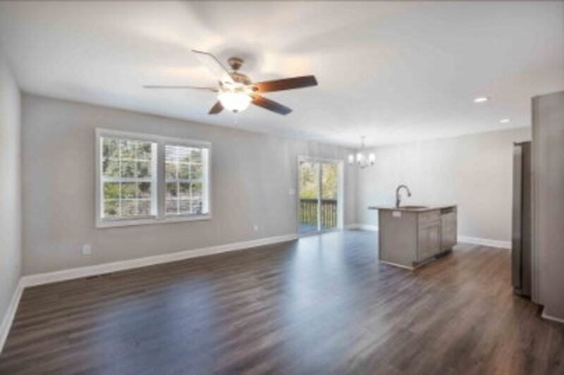 1130 W Indiana Ave - Photo 3 of 22