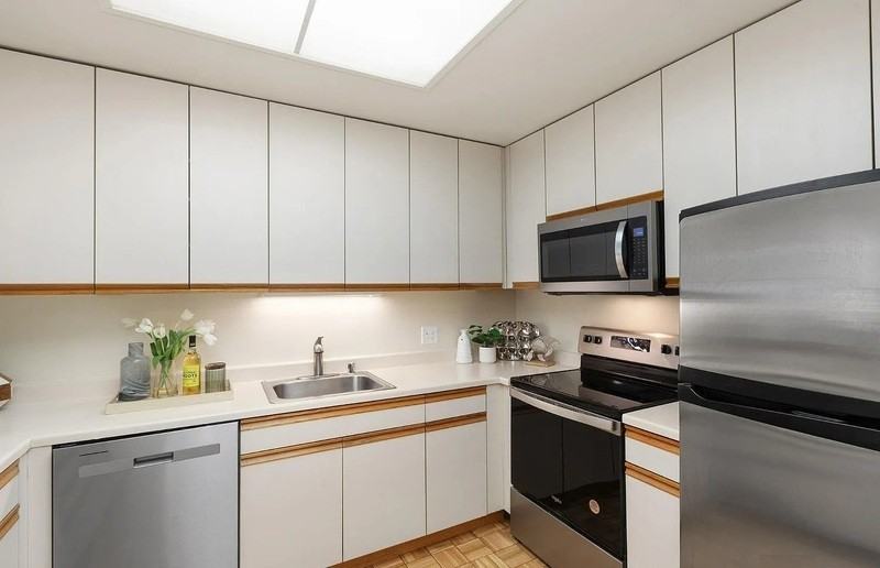 1350 California St #107 - Photo 6 of 12