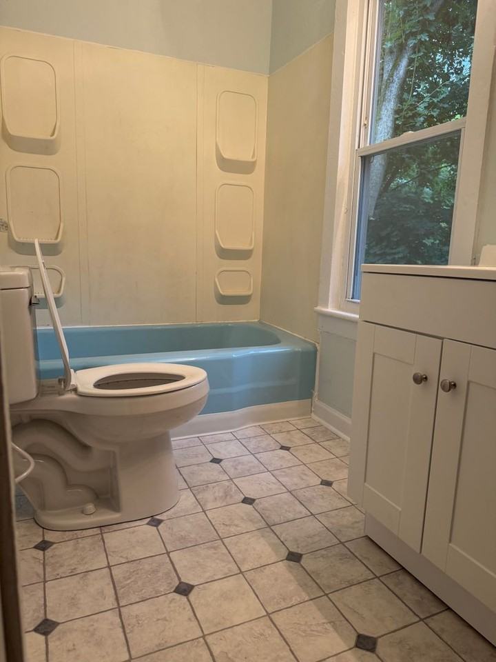409 Evergreen Rd - Photo 6 of 7