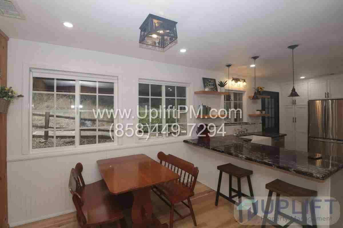 4010 Imperial Dr - Photo 3 of 10